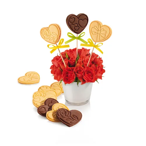 COOKIE CUTTERS WITH STAMP, HEARTS