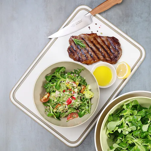 PLASTIC BOWLS WITH LIDS
