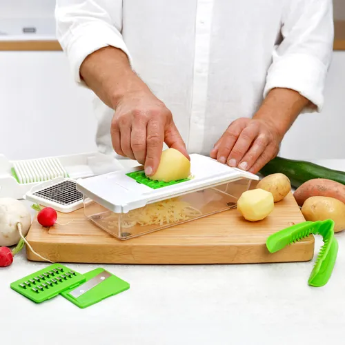 MULTIFUNCTIONAL CUTTER / GRATER