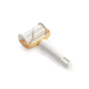 CROISSANT ROLLER