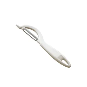 PEELER WITH LONGITUDINAL BLADE
